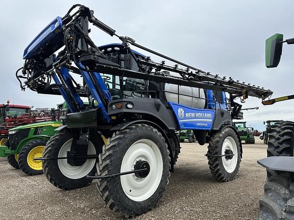 Image of New Holland SP370F equipment image 2