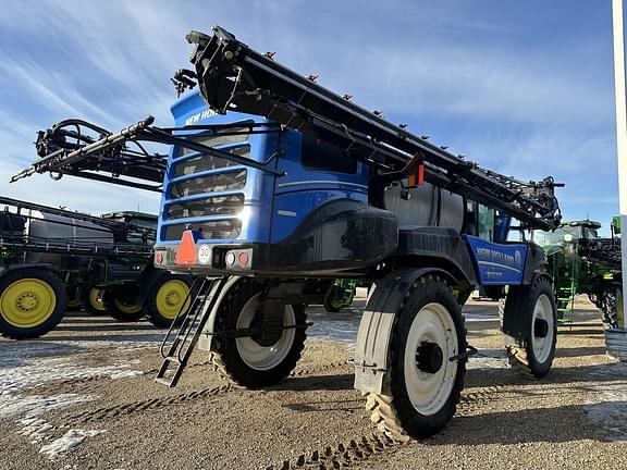 Image of New Holland SP370F equipment image 3