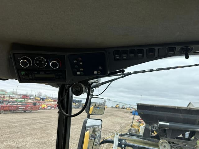 Image of New Holland SP.410F equipment image 2