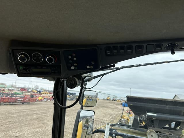 Image of New Holland SP.410F equipment image 1