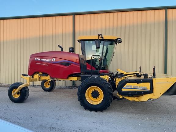 Image of New Holland Speedrower 220 Plus Primary image