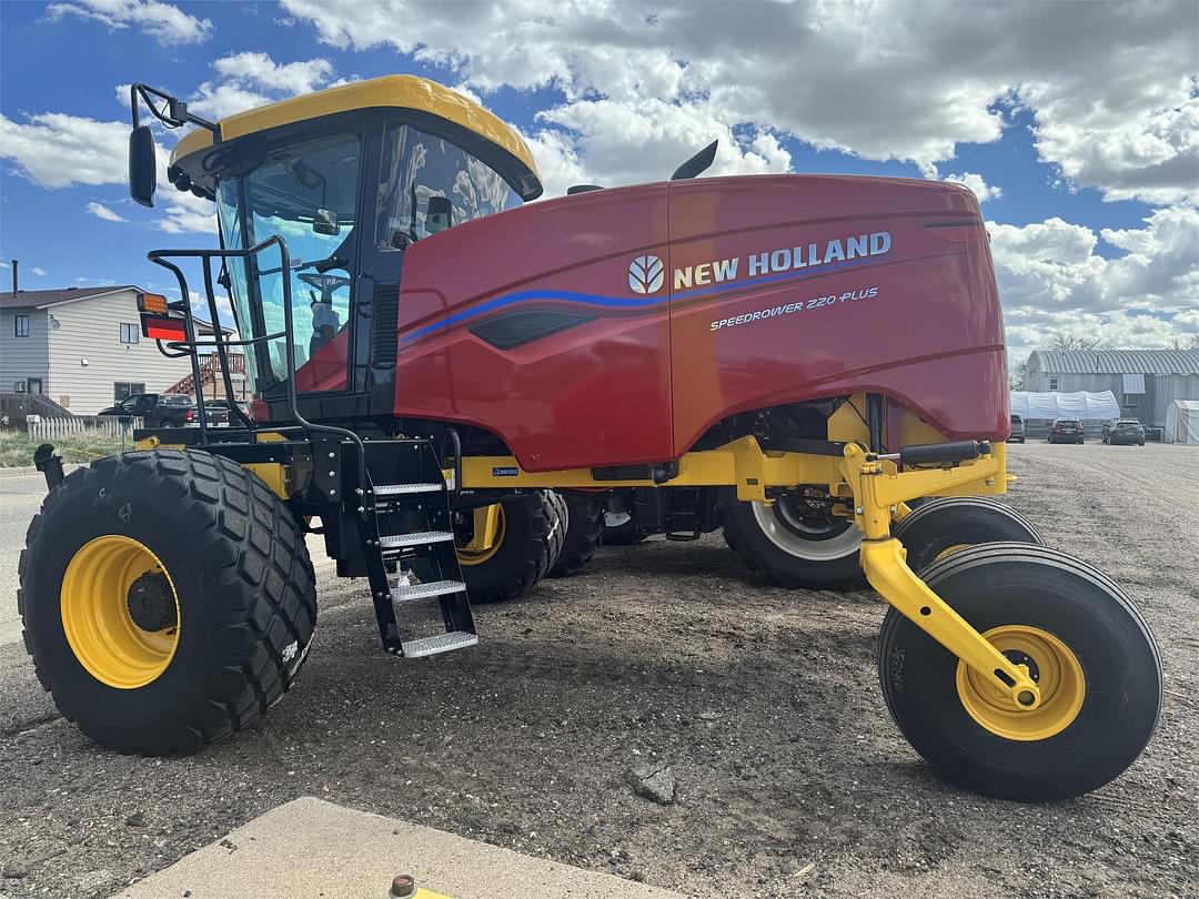 Image of New Holland Speedrower 220 Plus Image 0