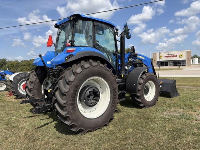 Image of New Holland T5.110 equipment image 2