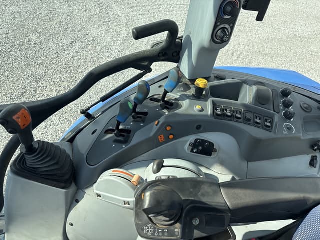 Image of New Holland T5.120 equipment image 1
