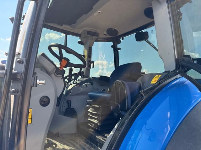 Image of New Holland T5.120 equipment image 4