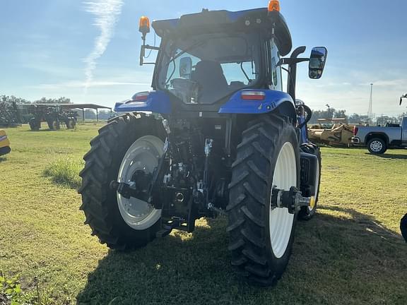 Image of New Holland T7.210 equipment image 4