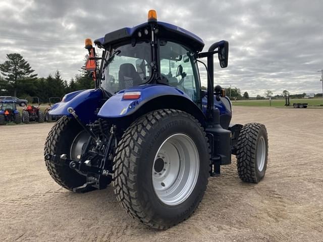 Image of New Holland T7.210 equipment image 3