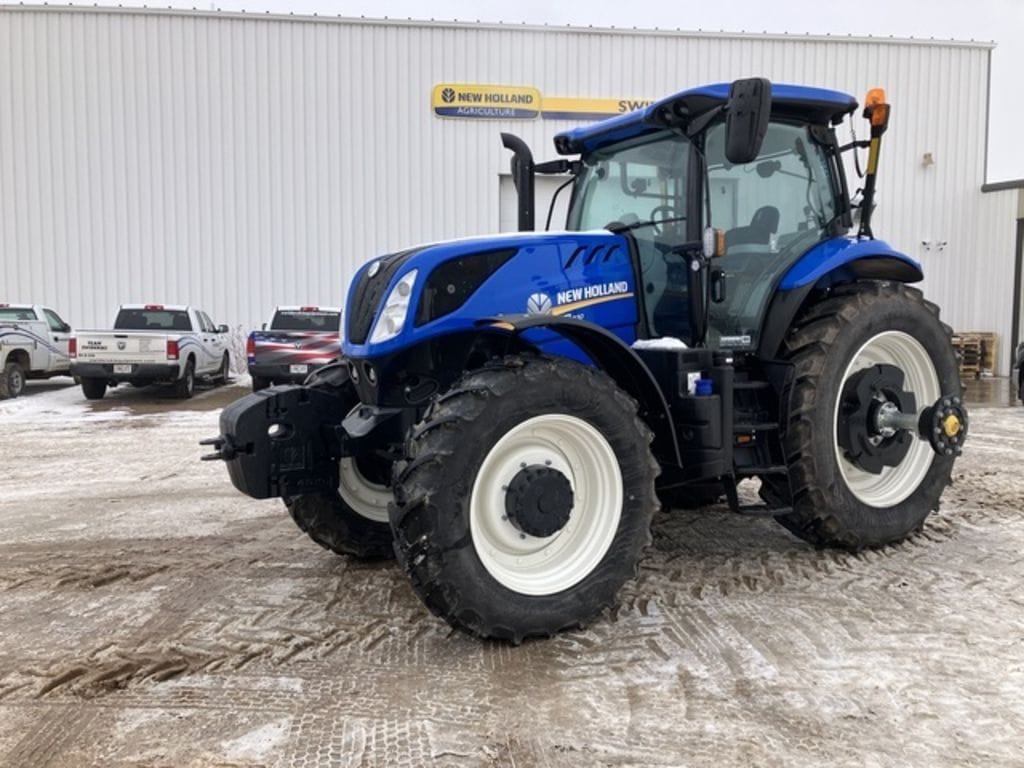 2023 New Holland T7.230 Equipment Image0