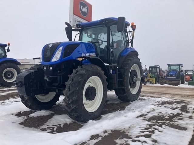 Image of New Holland T7.230 equipment image 4