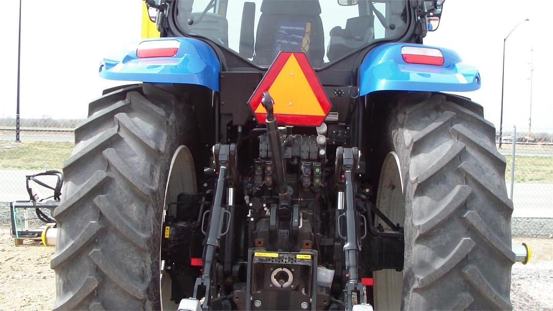 Image of New Holland T7.270 Image 1