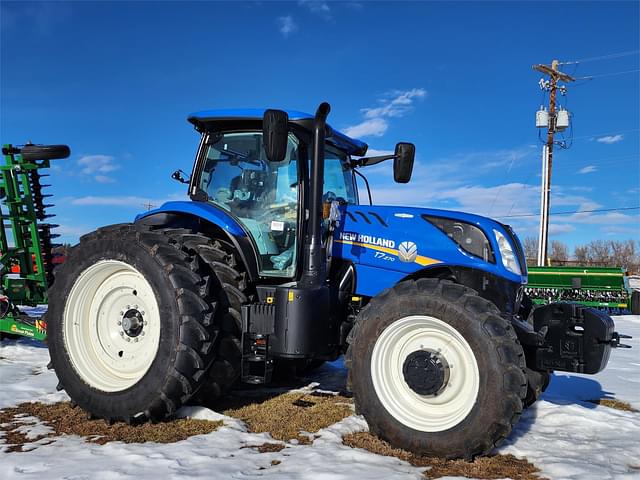 Image of New Holland T7.270 equipment image 2