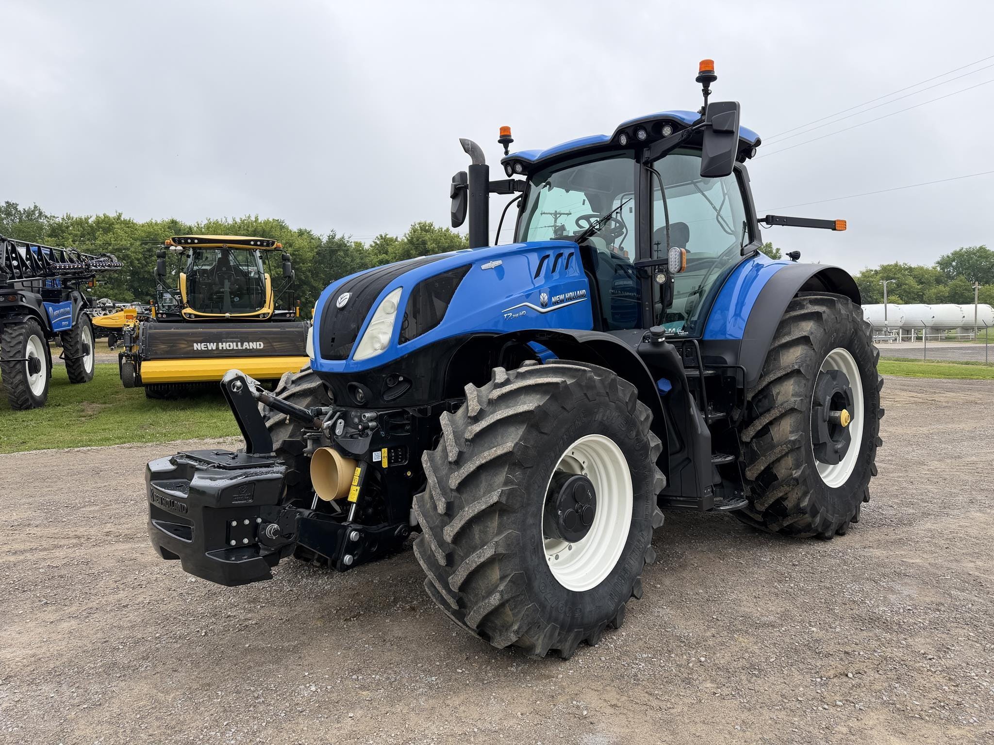 2023 New Holland T7.315HD Equipment Image0