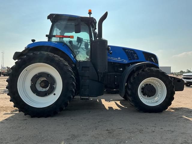 Image of New Holland T8.320 equipment image 4