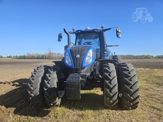 Image of New Holland T8.320 equipment image 2