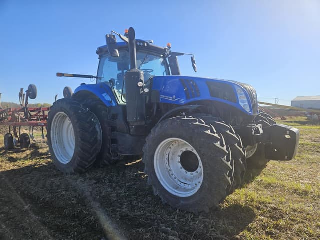 Image of New Holland T8.320 equipment image 4