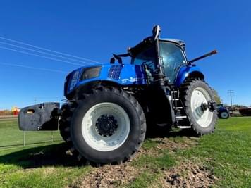 Main image New Holland T8.320