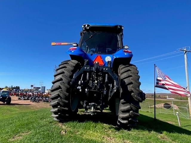 Image of New Holland T8.320 equipment image 3