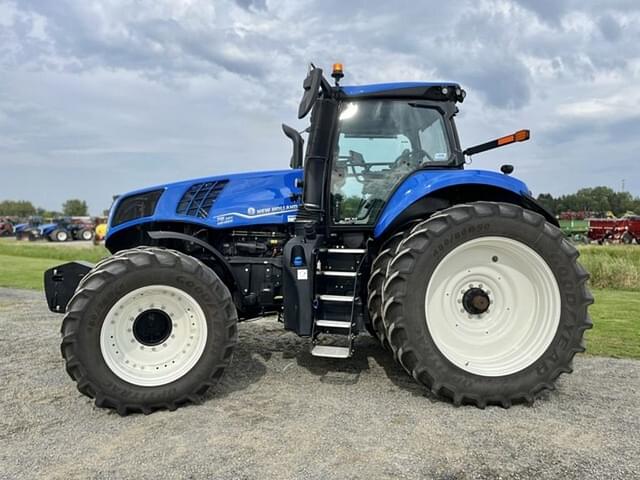 Image of New Holland T8.320 equipment image 4