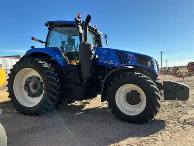 Image of New Holland T8.320 equipment image 3