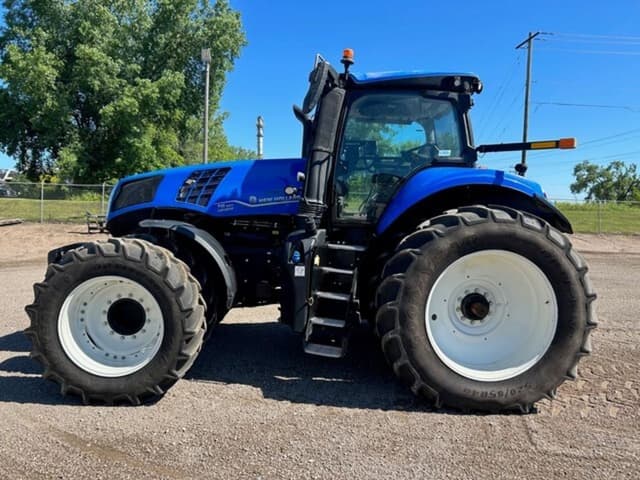 Image of New Holland T8.350 equipment image 1