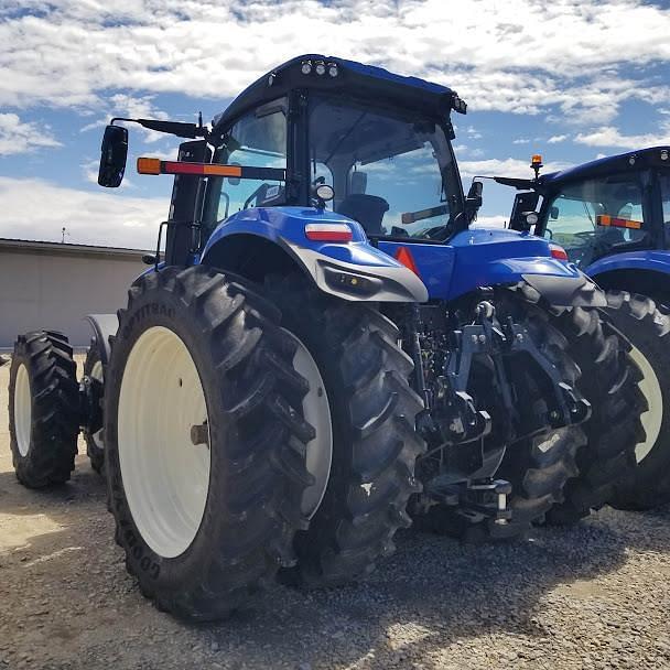 Image of New Holland T8.350 equipment image 2