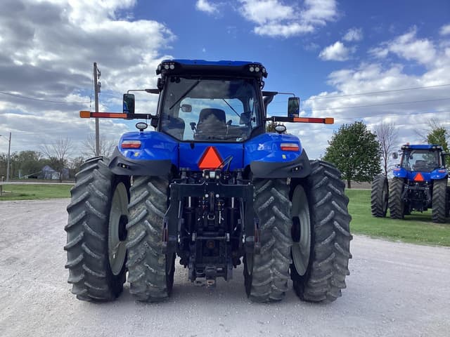 Image of New Holland T8.410 equipment image 4
