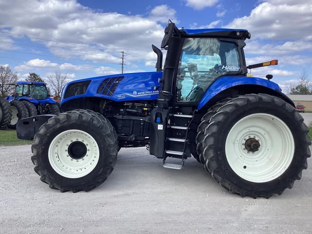 Image of New Holland T8.410 equipment image 2
