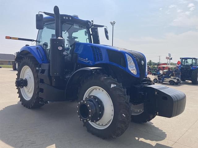 Image of New Holland T8.410 equipment image 3