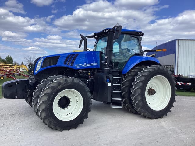 Image of New Holland T8.410 equipment image 1
