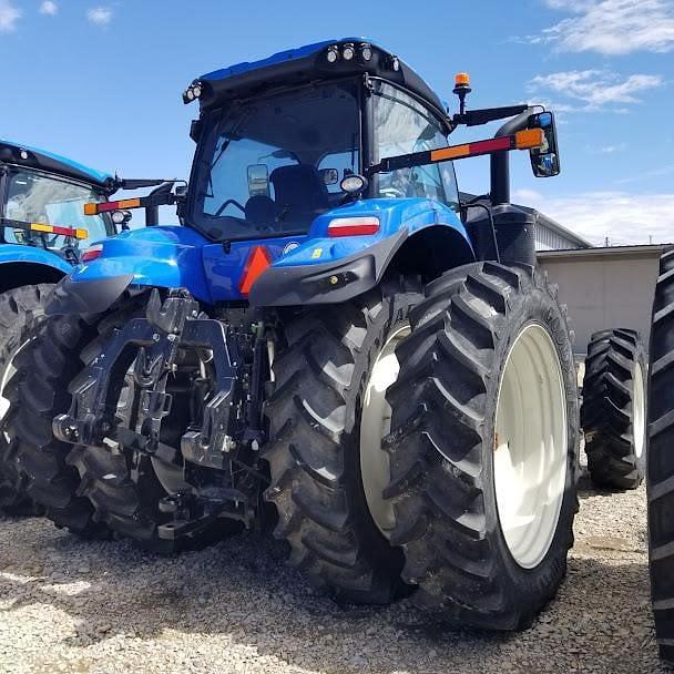 Image of New Holland T8.410 equipment image 3