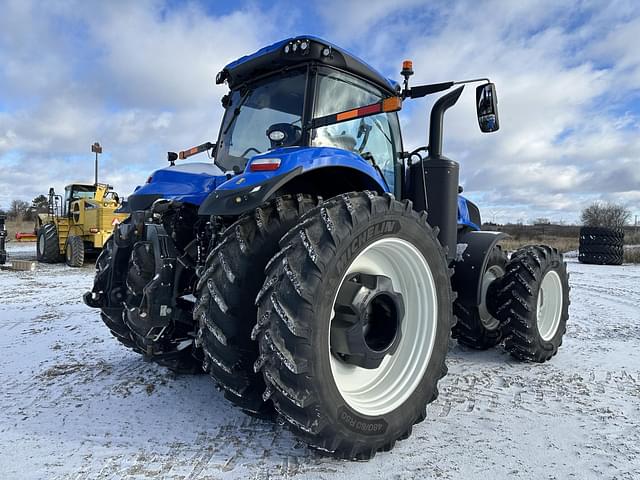 Image of New Holland T8.410 equipment image 4