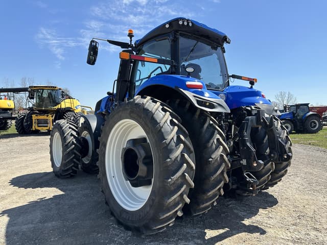 Image of New Holland T8.410 equipment image 2