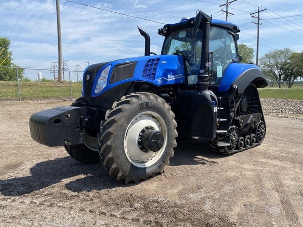 Image of New Holland T8.410 SmartTrax Image 0
