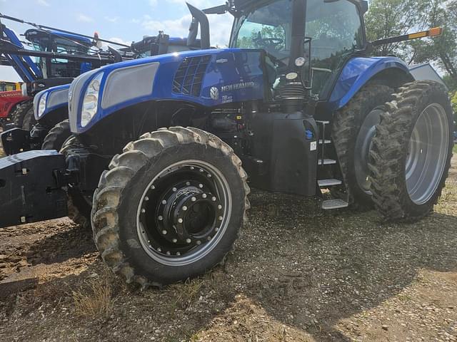 Image of New Holland T8.410 equipment image 1
