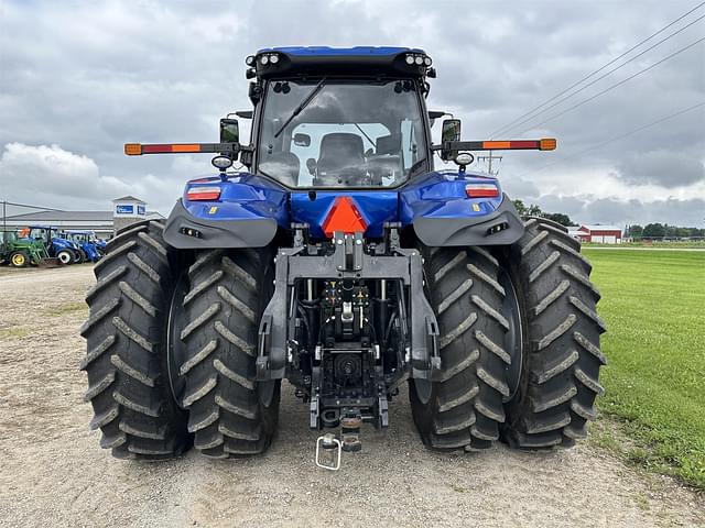 Image of New Holland T8.435 equipment image 2