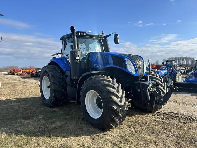 Image of New Holland T8.435 equipment image 2