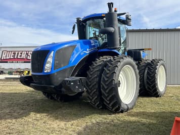 Main image New Holland T9.530