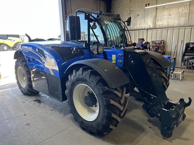 Image of New Holland TH7.42 Elite equipment image 1