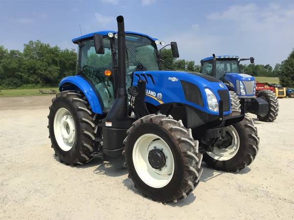 2023 New Holland TS6.110 Equipment Image0