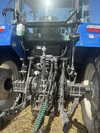 Image of New Holland TS6.140 equipment image 3