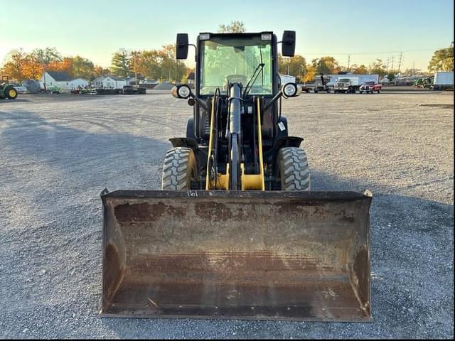 Image of New Holland W50C equipment image 4