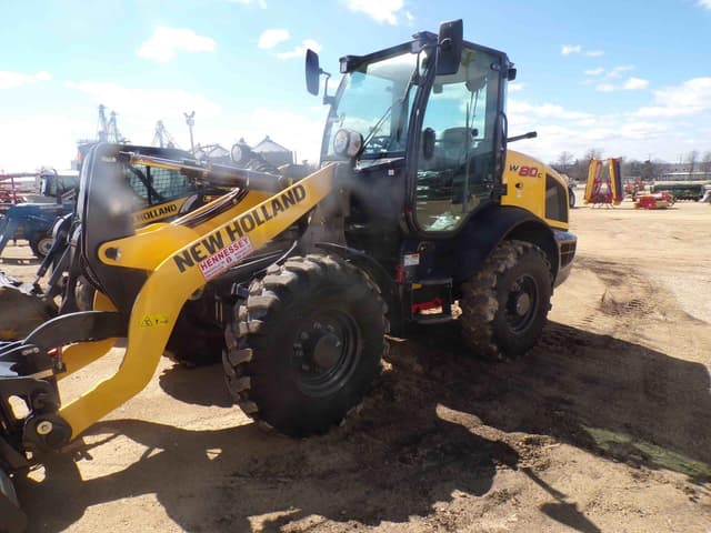 Image of New Holland W80C equipment image 3