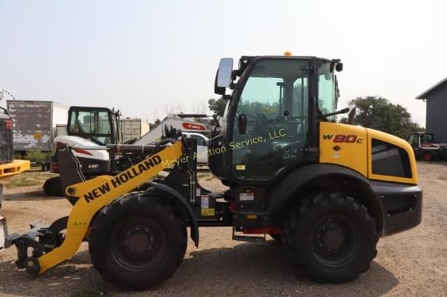 Image of New Holland W80C equipment image 4