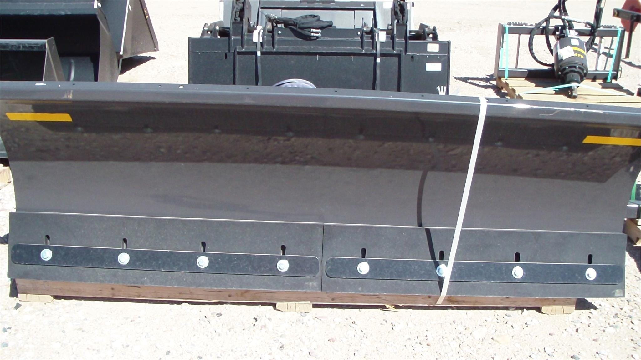 2023 New Holland 96SH Equipment Image0