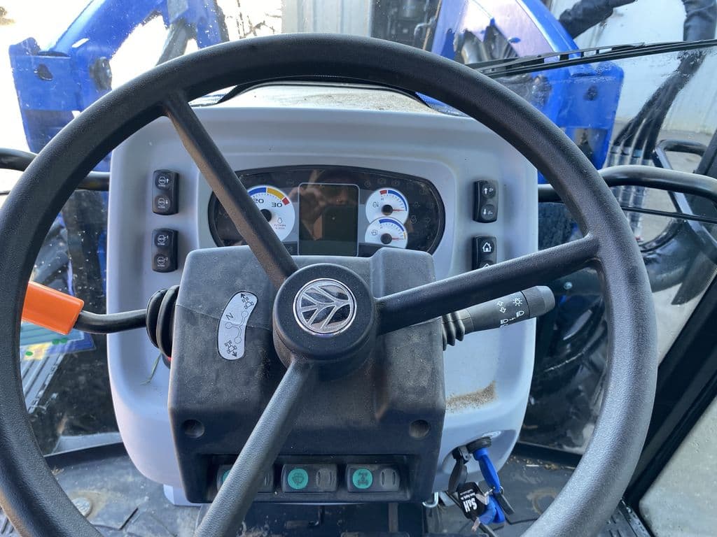 Image of New Holland Workmaster 105 Primary image