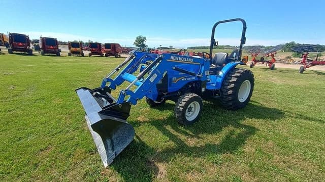 Image of New Holland Workmaster 25 equipment image 2