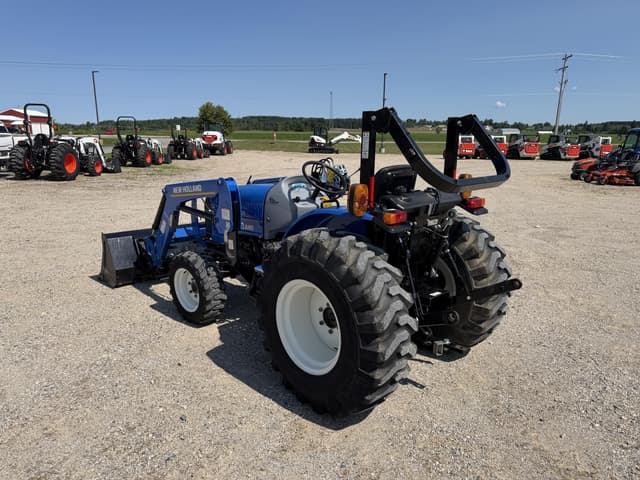 Image of New Holland Workmaster 25 equipment image 2