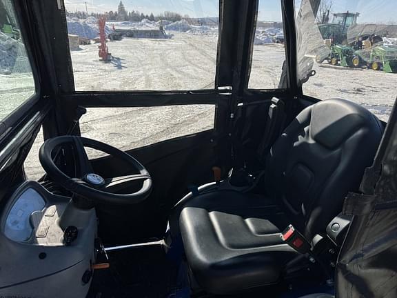 Image of New Holland Workmaster 25 equipment image 4