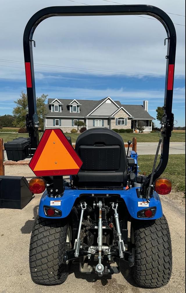 Image of New Holland Workmaster 25S equipment image 4