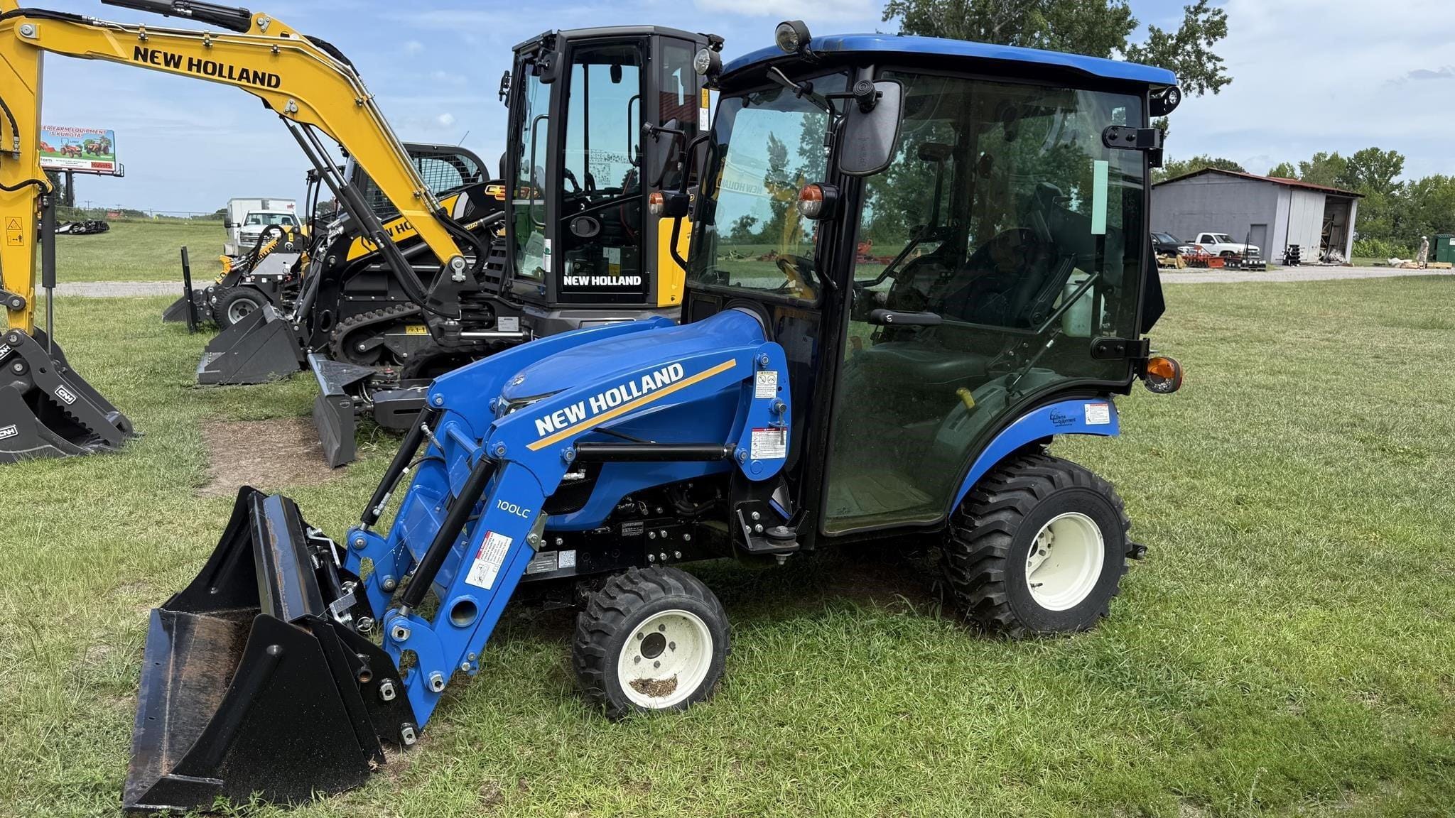 2023 New Holland Workmaster 25S Equipment Image0